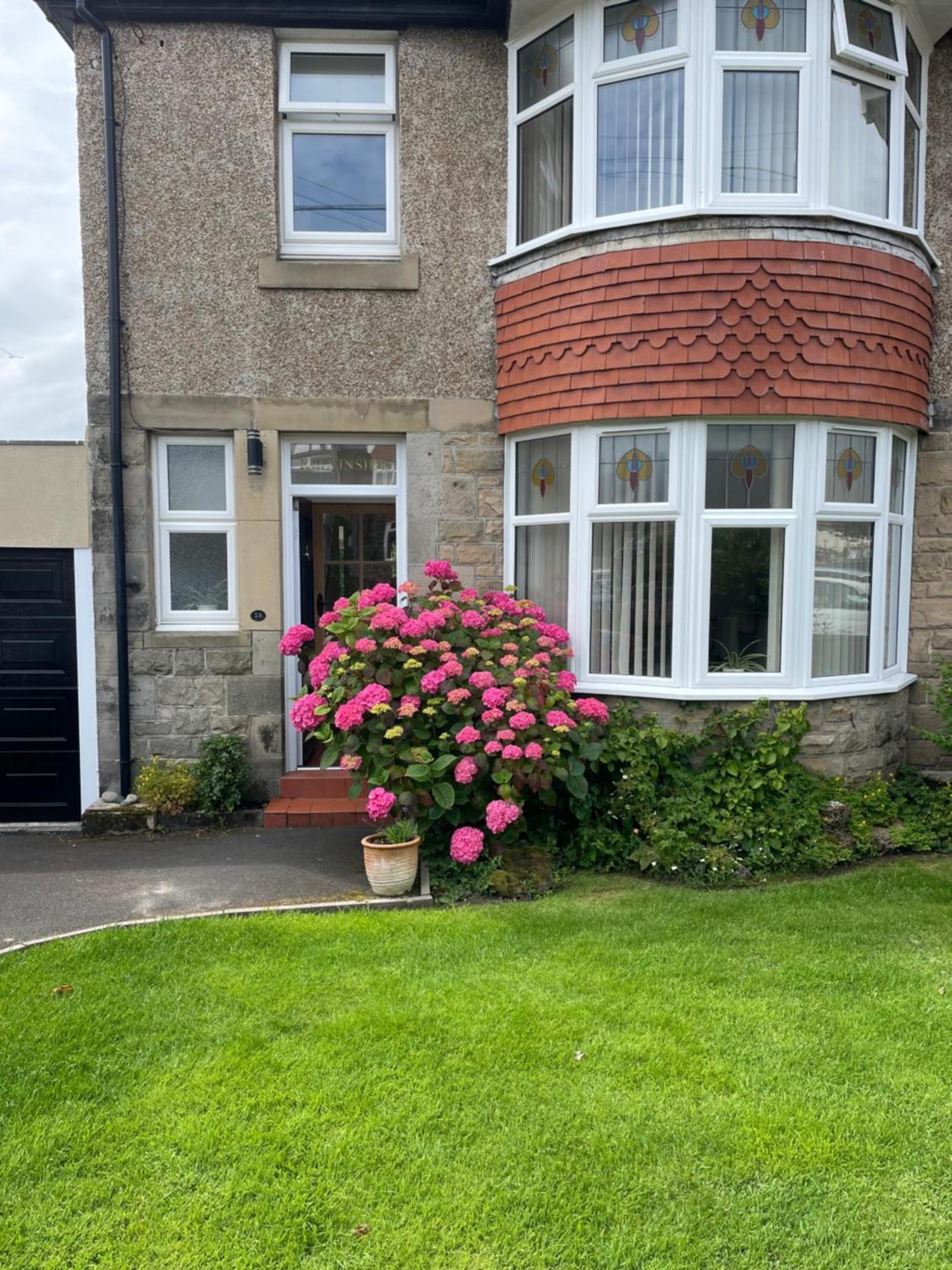 Kelvinside, Seahouses, 2 Minute Walk Into Village Seahouses